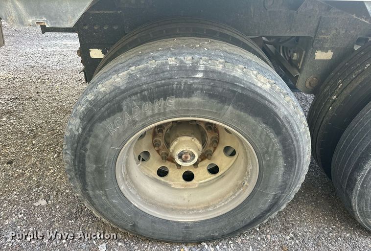 image for item EK0523 2016 Timpte grain trailer