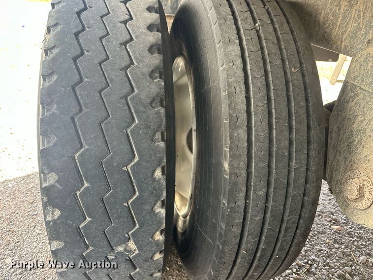 image for item EK0523 2016 Timpte grain trailer