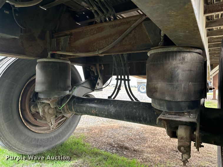 image for item EK0525 2014 Utility Trailers FS2CHA flatbed trailer