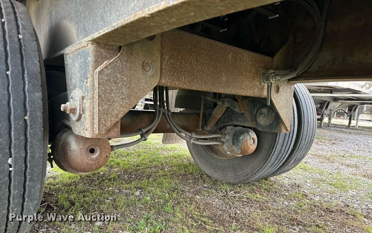 image for item EK0525 2014 Utility Trailers FS2CHA flatbed trailer