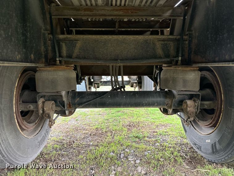 image for item EK0525 2014 Utility Trailers FS2CHA flatbed trailer