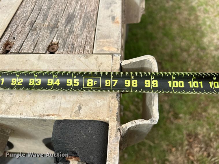 image for item EK0525 2014 Utility Trailers FS2CHA flatbed trailer