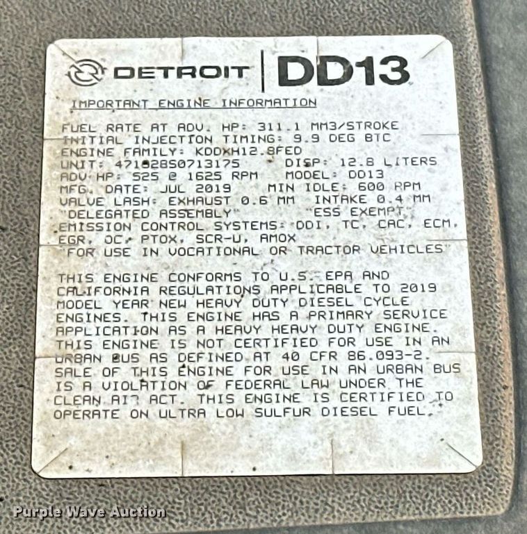 image for item EK0565 2020 Freightliner Cascadia 126 semi truck