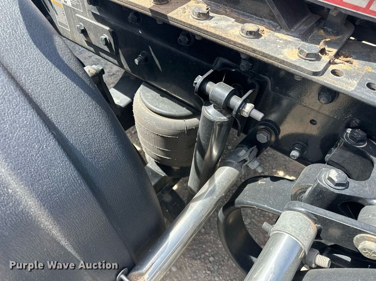 image for item EK0566 2022 Kenworth T680 semi truck