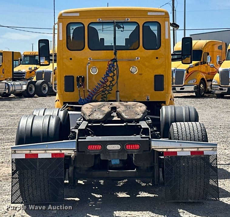 image for item EK0567 2022 Kenworth T680 semi truck