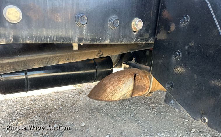 image for item EK0567 2022 Kenworth T680 semi truck