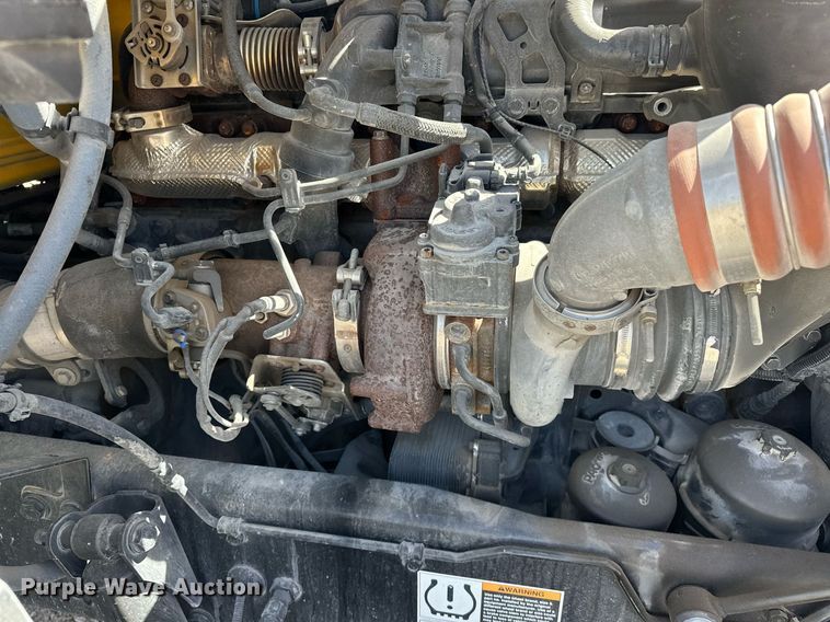 image for item EK0567 2022 Kenworth T680 semi truck