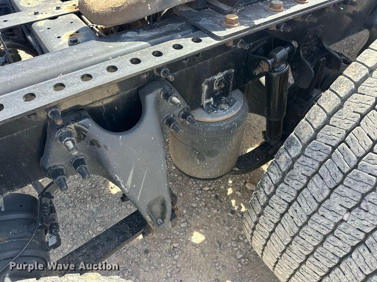 image for item EK0568 2021 International LT625 6X4 semi truck