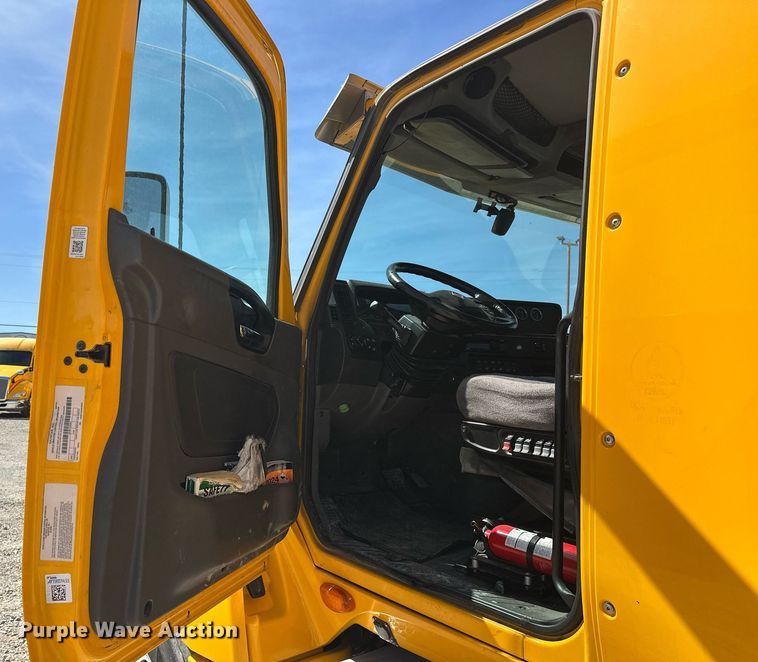 image for item EK0568 2021 International LT625 6X4 semi truck