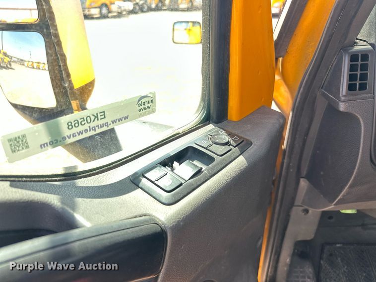 image for item EK0568 2021 International LT625 6X4 semi truck