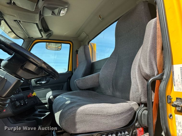 image for item EK0568 2021 International LT625 6X4 semi truck