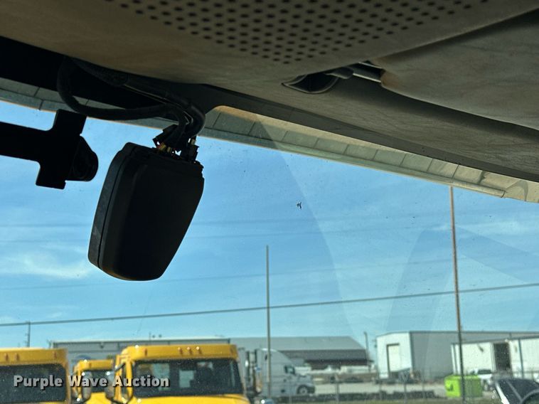 image for item EK0568 2021 International LT625 6X4 semi truck