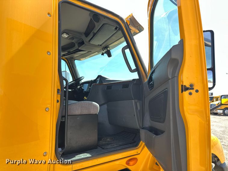 image for item EK0568 2021 International LT625 6X4 semi truck