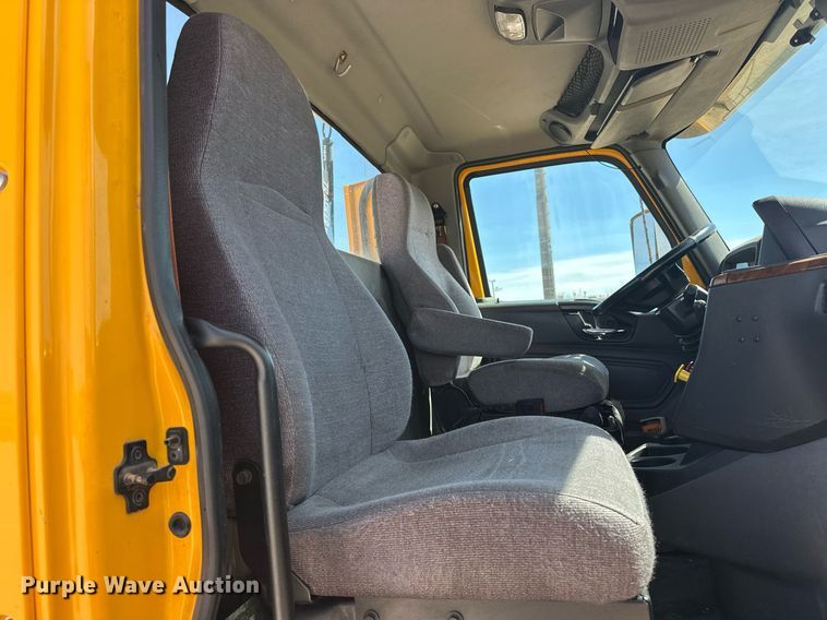 image for item EK0568 2021 International LT625 6X4 semi truck