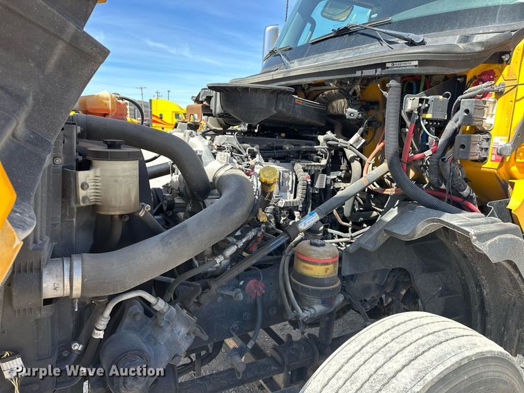 image for item EK0568 2021 International LT625 6X4 semi truck