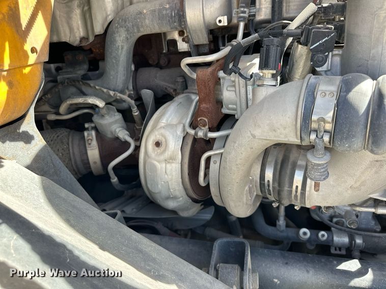 image for item EK0568 2021 International LT625 6X4 semi truck