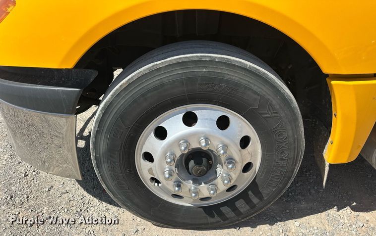 image for item EK0568 2021 International LT625 6X4 semi truck