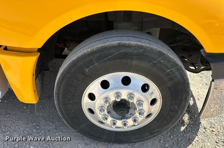 image for item EK0568 2021 International LT625 6X4 semi truck