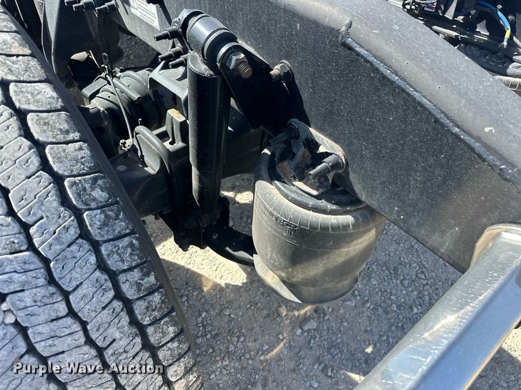 image for item EK0569 2022 Freightliner Cascadia 126 semi truck