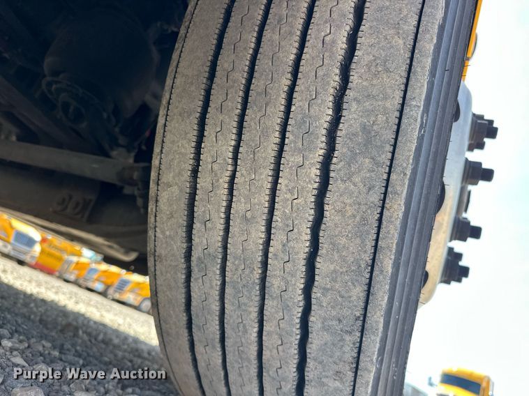 image for item EK0569 2022 Freightliner Cascadia 126 semi truck