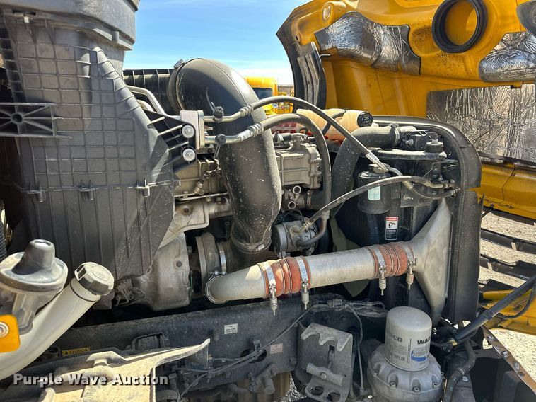 image for item EK0570 2021 Freightliner Cascadia 126 semi truck