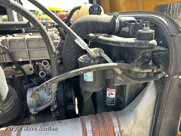 image for item EK0570 2021 Freightliner Cascadia 126 semi truck