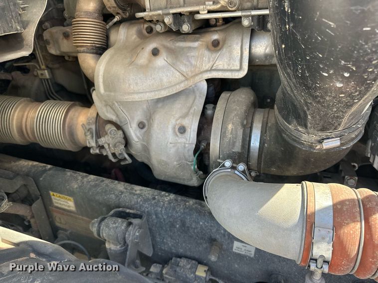 image for item EK0570 2021 Freightliner Cascadia 126 semi truck