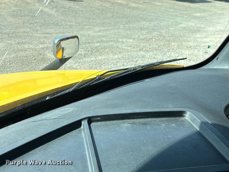 image for item EK0571 2022 Freightliner Cascadia 126 semi truck