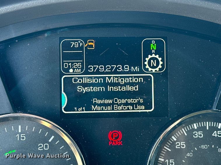 image for item EK0572 2022 Kenworth T680 semi truck