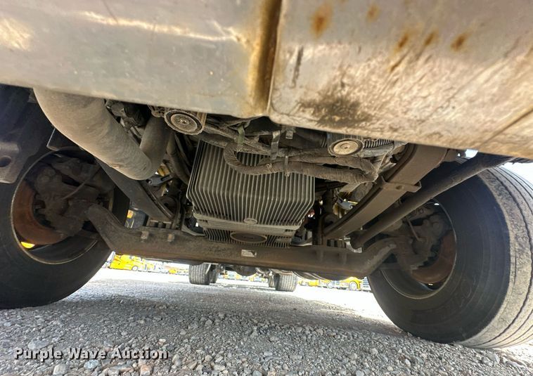 image for item EK0573 2022 Kenworth T680 semi truck