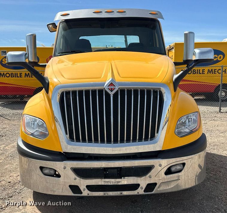 image for item EK0574 2021 International LT625 6X4 semi truck