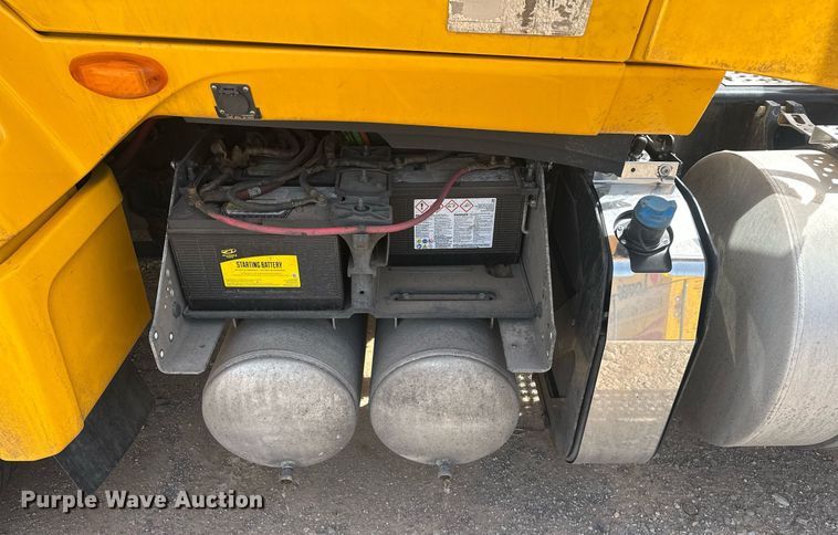 image for item EK0574 2021 International LT625 6X4 semi truck