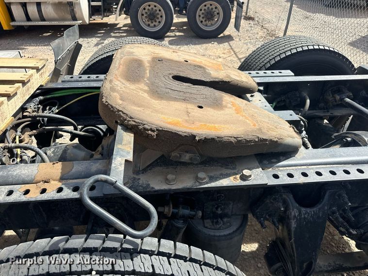 image for item EK0574 2021 International LT625 6X4 semi truck