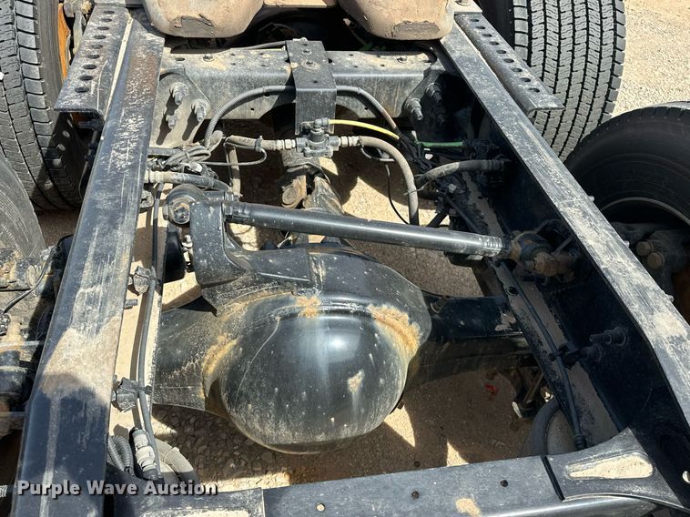 image for item EK0574 2021 International LT625 6X4 semi truck