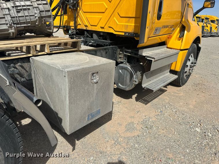 image for item EK0574 2021 International LT625 6X4 semi truck