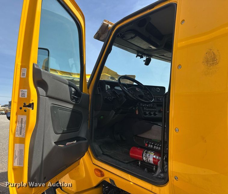 image for item EK0574 2021 International LT625 6X4 semi truck