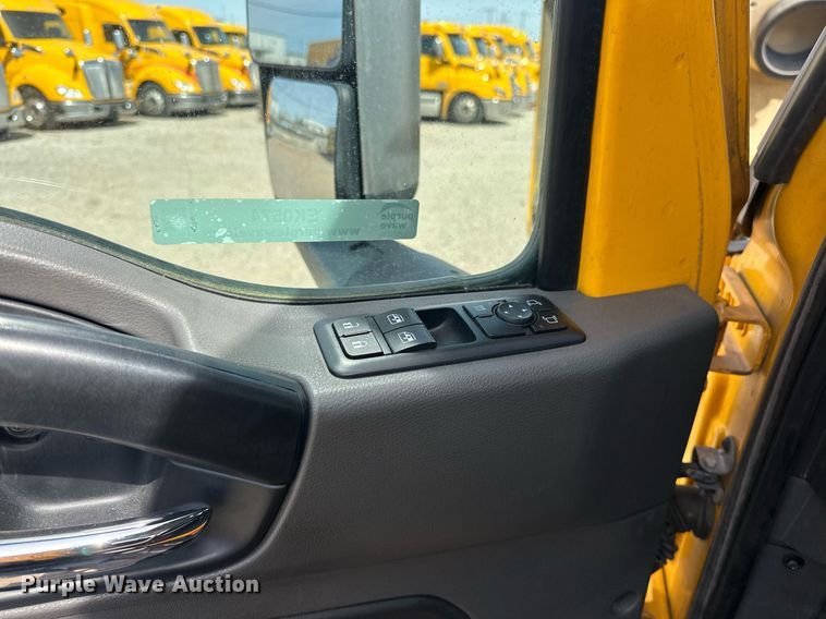 image for item EK0574 2021 International LT625 6X4 semi truck