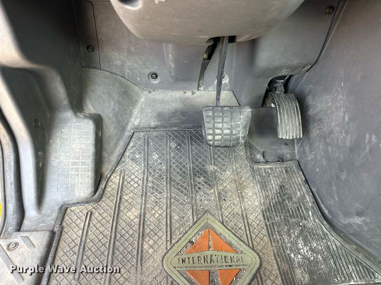 image for item EK0574 2021 International LT625 6X4 semi truck