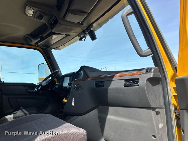 image for item EK0574 2021 International LT625 6X4 semi truck