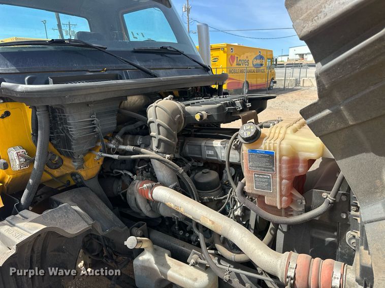 image for item EK0574 2021 International LT625 6X4 semi truck