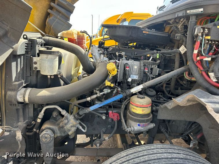 image for item EK0574 2021 International LT625 6X4 semi truck