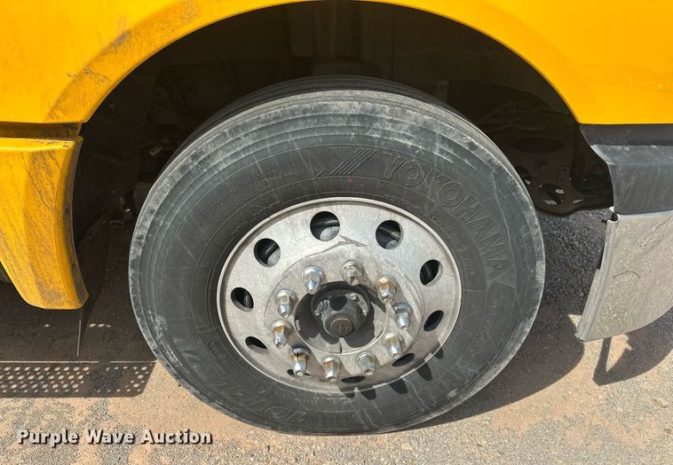 image for item EK0574 2021 International LT625 6X4 semi truck