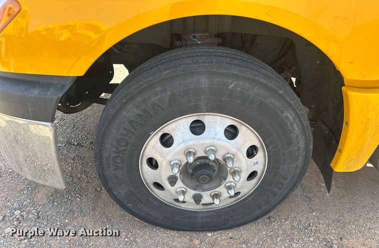 image for item EK0574 2021 International LT625 6X4 semi truck