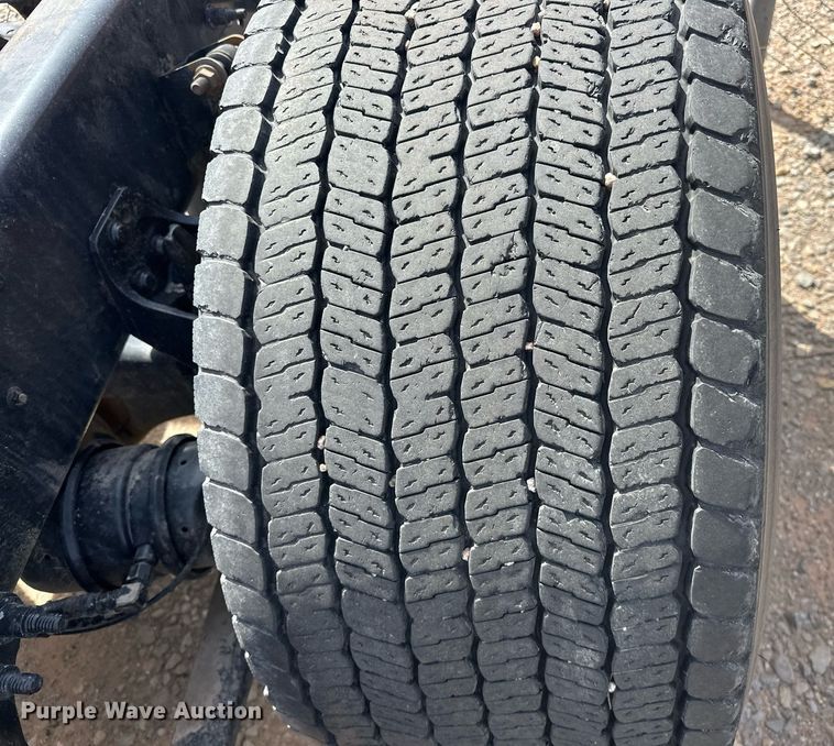 image for item EK0574 2021 International LT625 6X4 semi truck