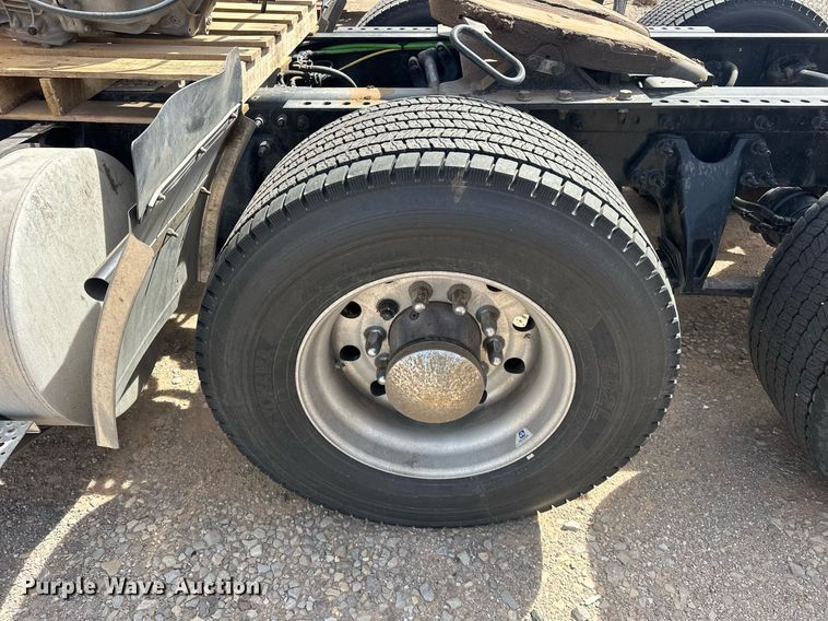 image for item EK0574 2021 International LT625 6X4 semi truck