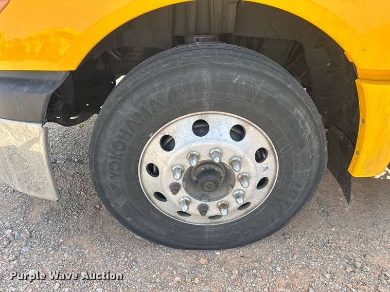 image for item EK0574 2021 International LT625 6X4 semi truck