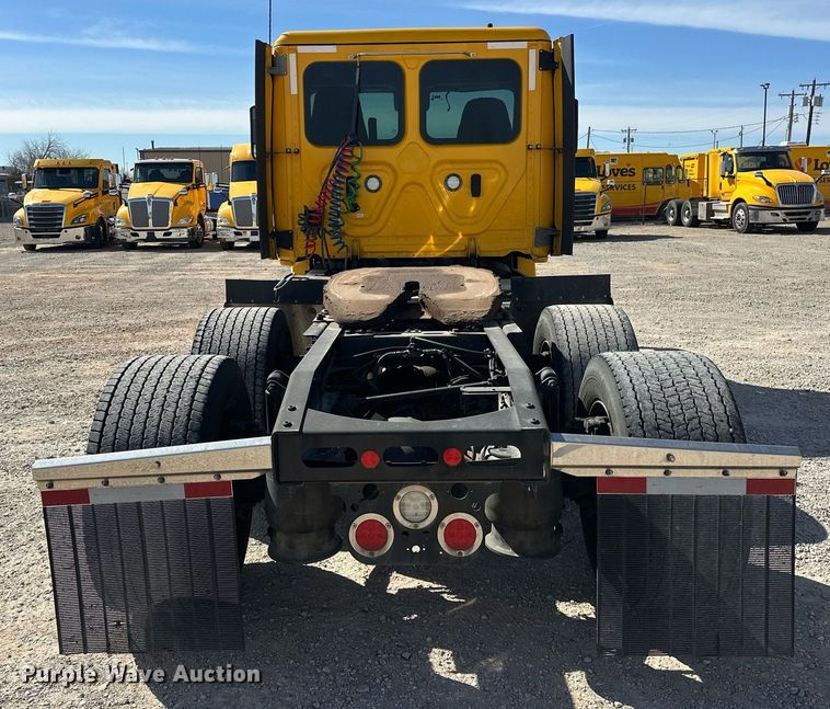 image for item EK0575 2021 Freightliner Cascadia 126 semi truck