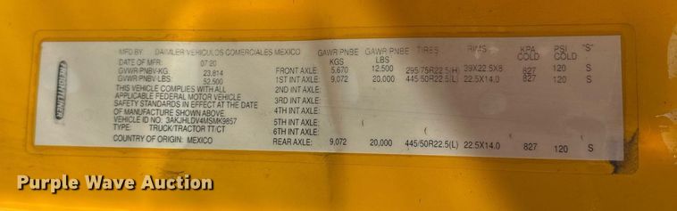 image for item EK0575 2021 Freightliner Cascadia 126 semi truck