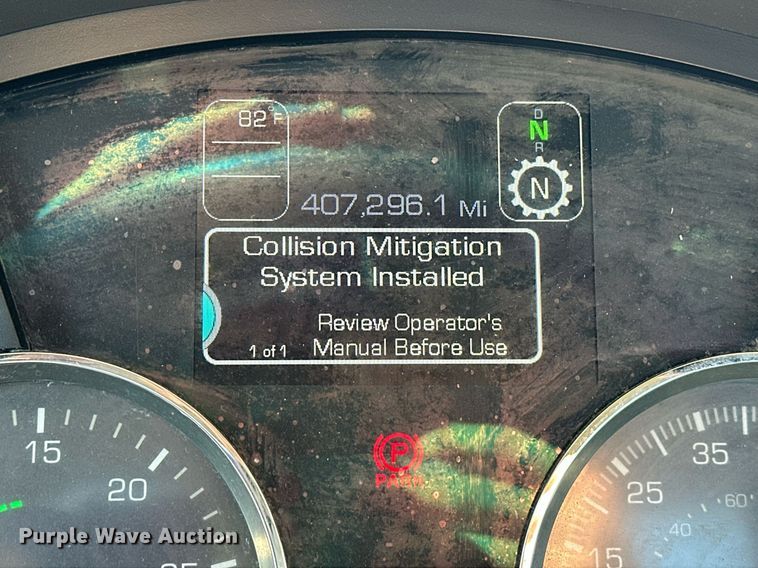 image for item EK0576 2020 Kenworth T680 semi truck