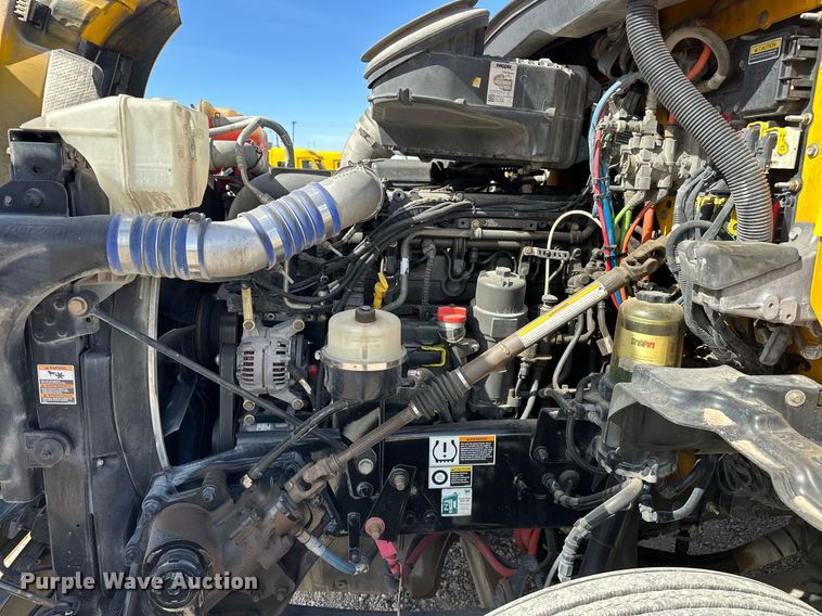 image for item EK0576 2020 Kenworth T680 semi truck